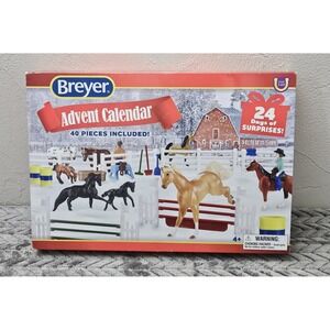 *NEW-Breyer ADVENT CALENDAR Horse Play Set Christmas Holiday 40 Treasures Inside